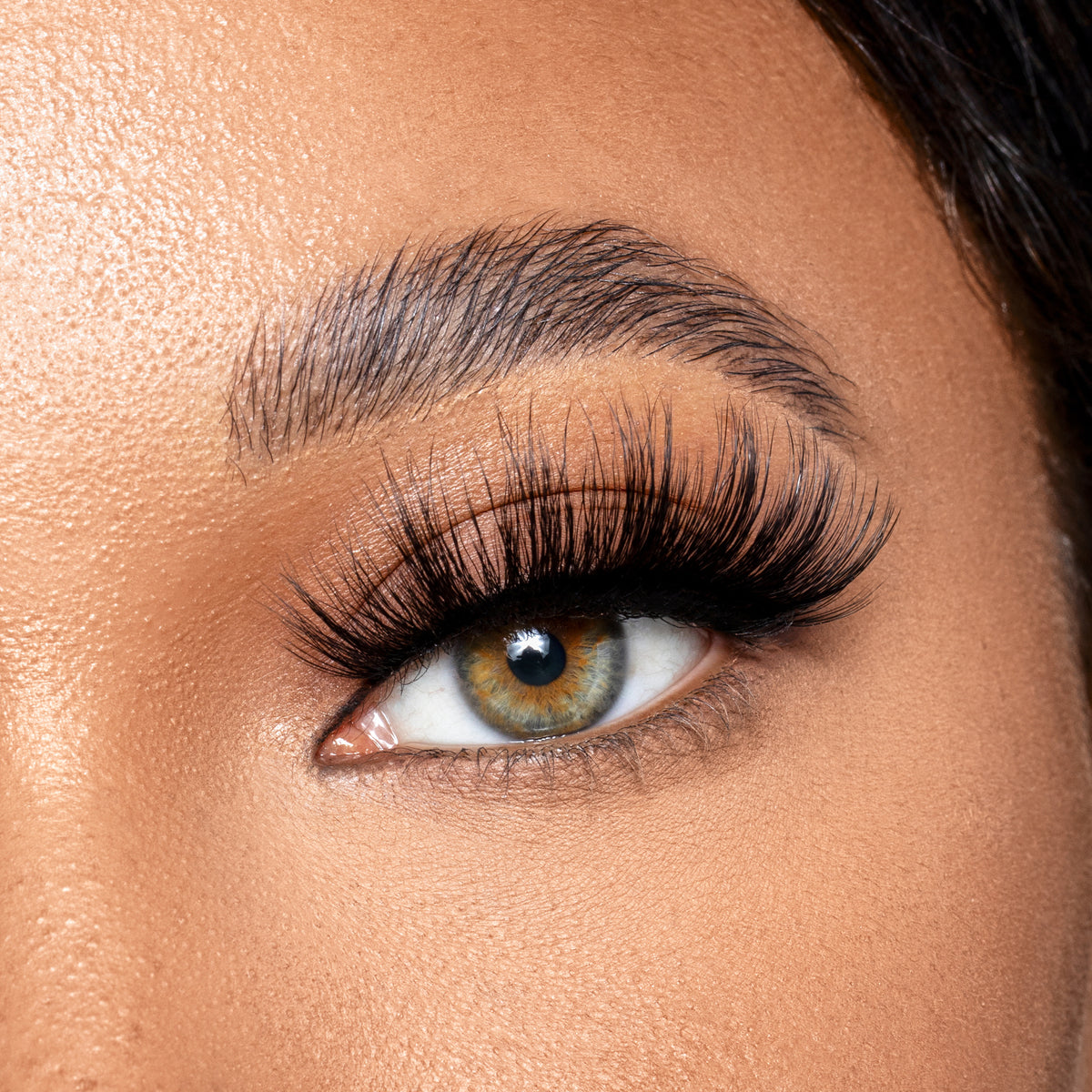 False Eyelashes for Hooded Eyes